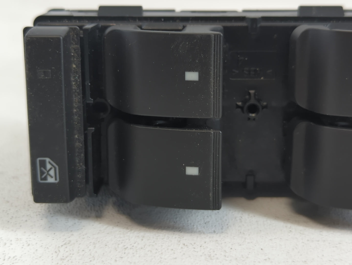 2015 Chevrolet Traverse Master Power Window Switch Replacement Driver Side Left P/N:20945129 Fits OEM Used Auto Parts - Oemu