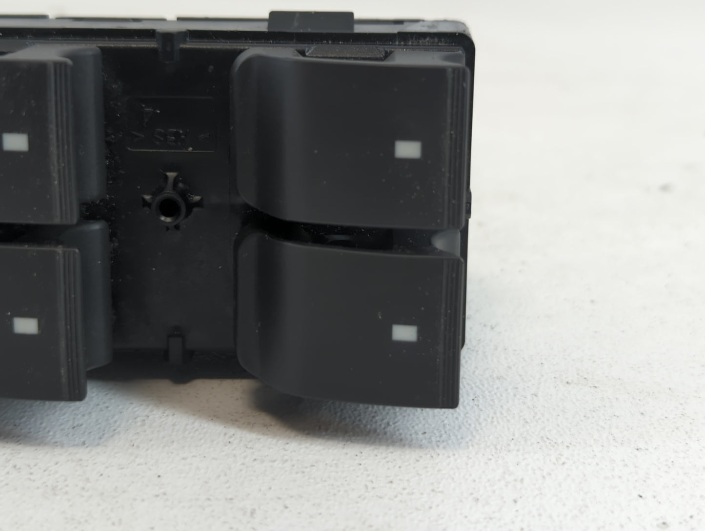 2015 Chevrolet Traverse Master Power Window Switch Replacement Driver Side Left P/N:20945129 Fits OEM Used Auto Parts - Oemu