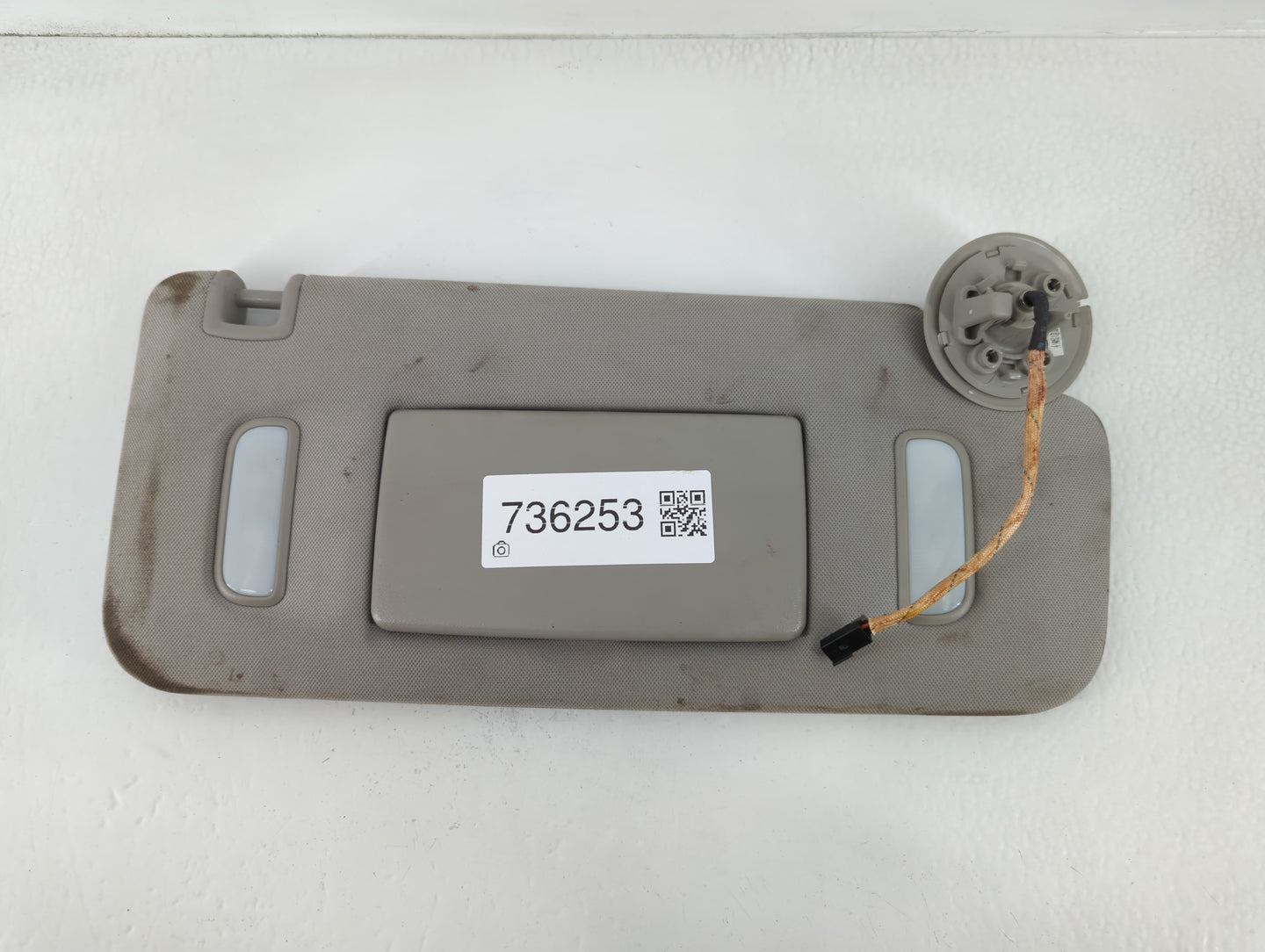 2015 Chevrolet Traverse Sun Visor Shade Replacement Driver Left Mirror Fits OEM Used Auto Parts - Oemusedautoparts1.com