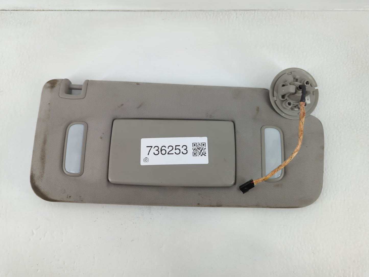 2015 Chevrolet Traverse Sun Visor Shade Replacement Driver Left Mirror Fits OEM Used Auto Parts - Oemusedautoparts1.com