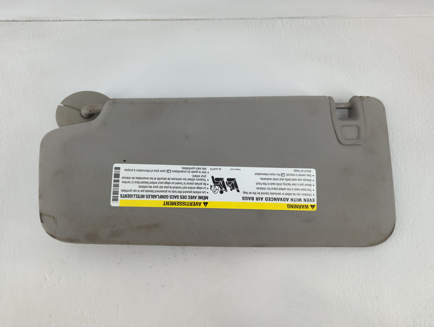 2015 Chevrolet Traverse Sun Visor Shade Replacement Driver Left Mirror Fits OEM Used Auto Parts - Oemusedautoparts1.com