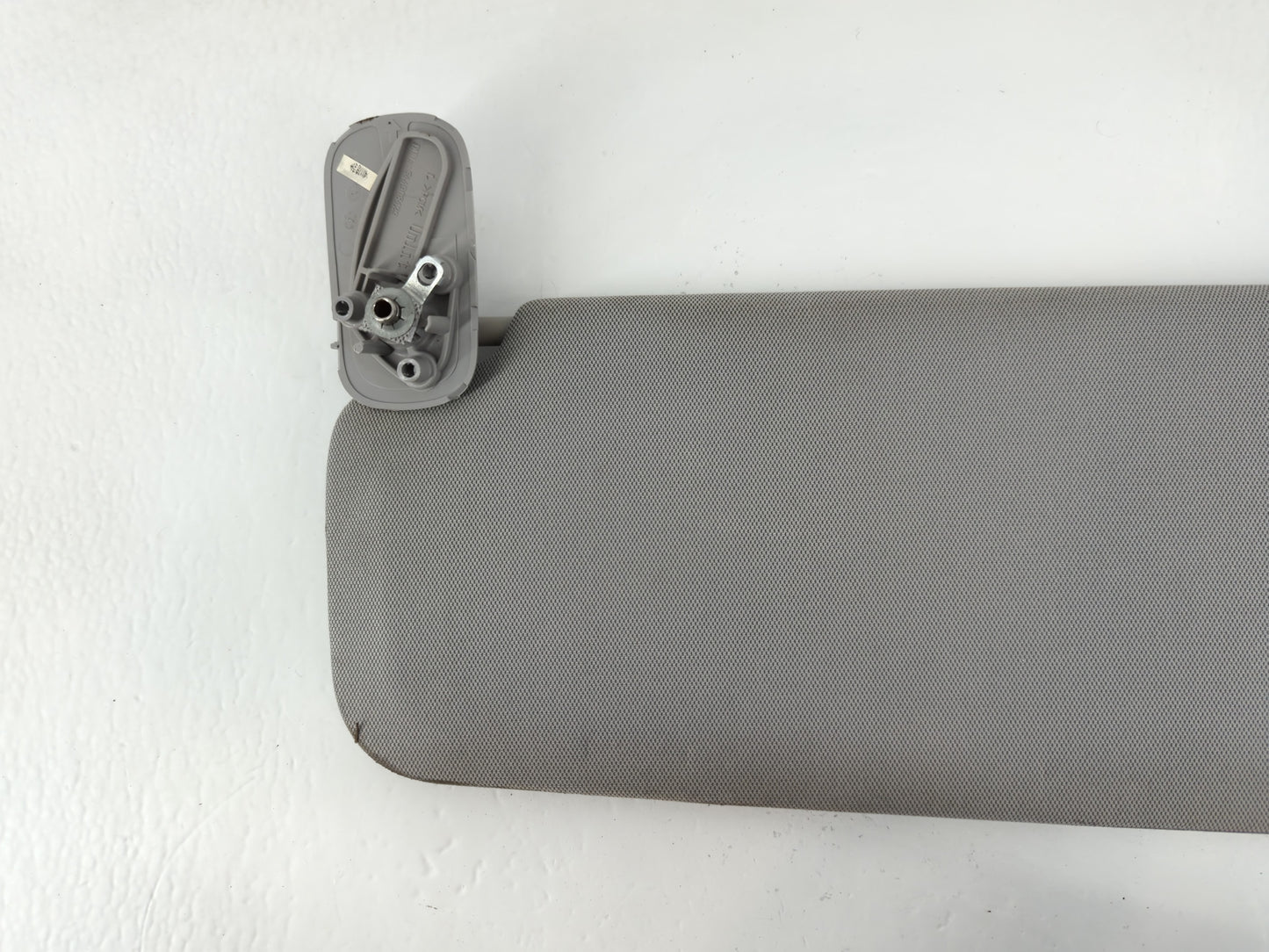 2015 Chevrolet Traverse Sun Visor Shade Replacement Passenger Right Mirror Fits OEM Used Auto Parts - Oemusedautoparts1.com