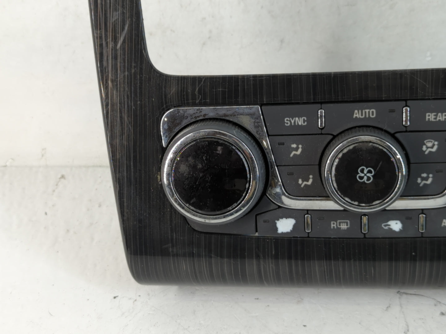 2013-2017 Chevrolet Traverse Climate Control Module Temperature AC/Heater Replacement P/N:23158333 Fits OEM Used Auto Parts 