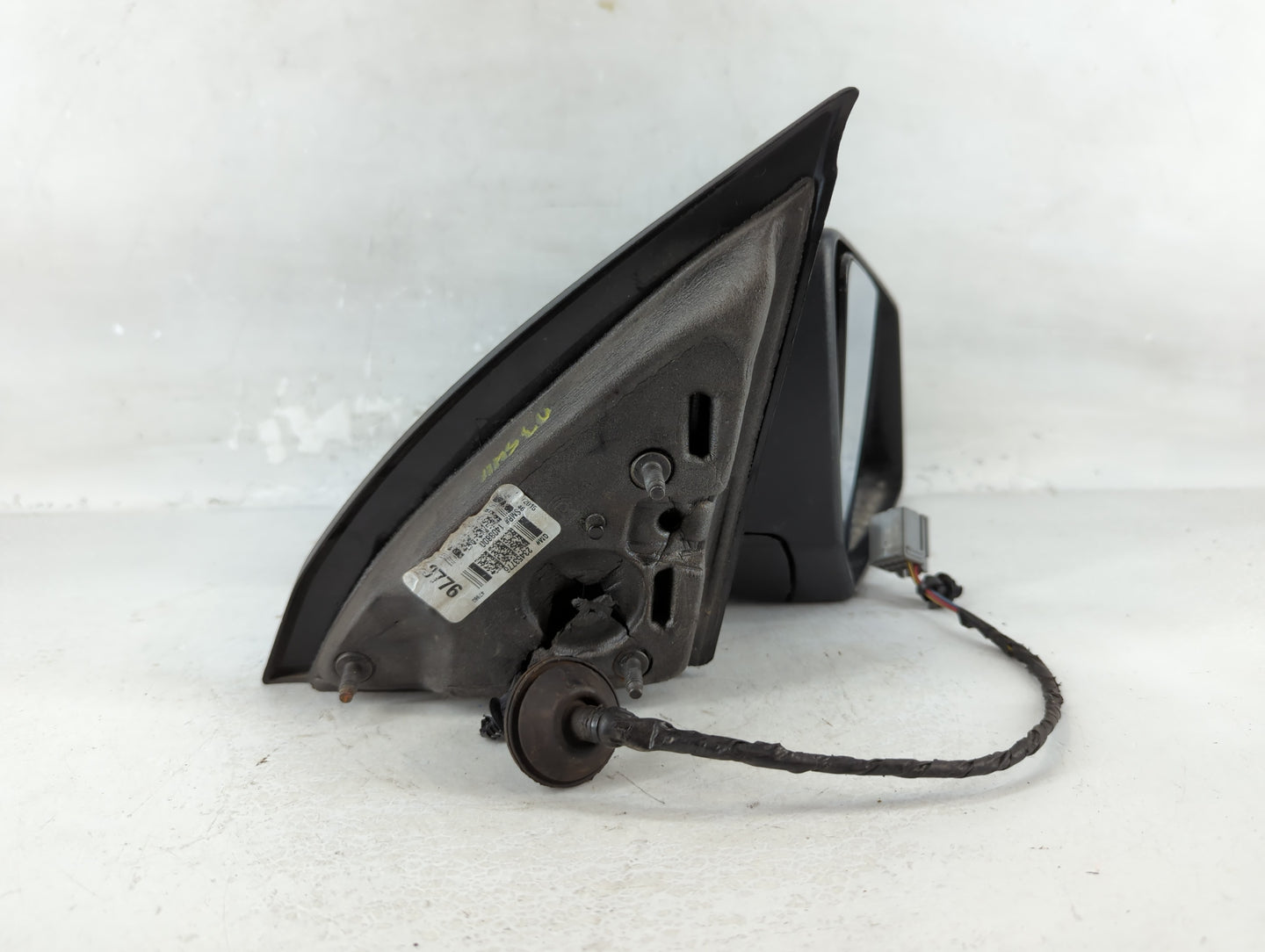 2015-2017 Chevrolet Traverse Passenger Side View Mirror - Right Door Mirror OEM Used - Oemusedautoparts1.com