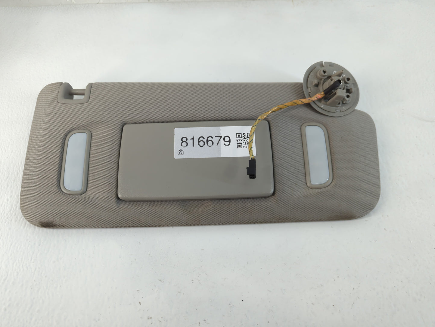 2015 Chevrolet Traverse Sun Visor Shade Replacement Passenger Right Mirror Fits OEM Used Auto Parts - Oemusedautoparts1.com