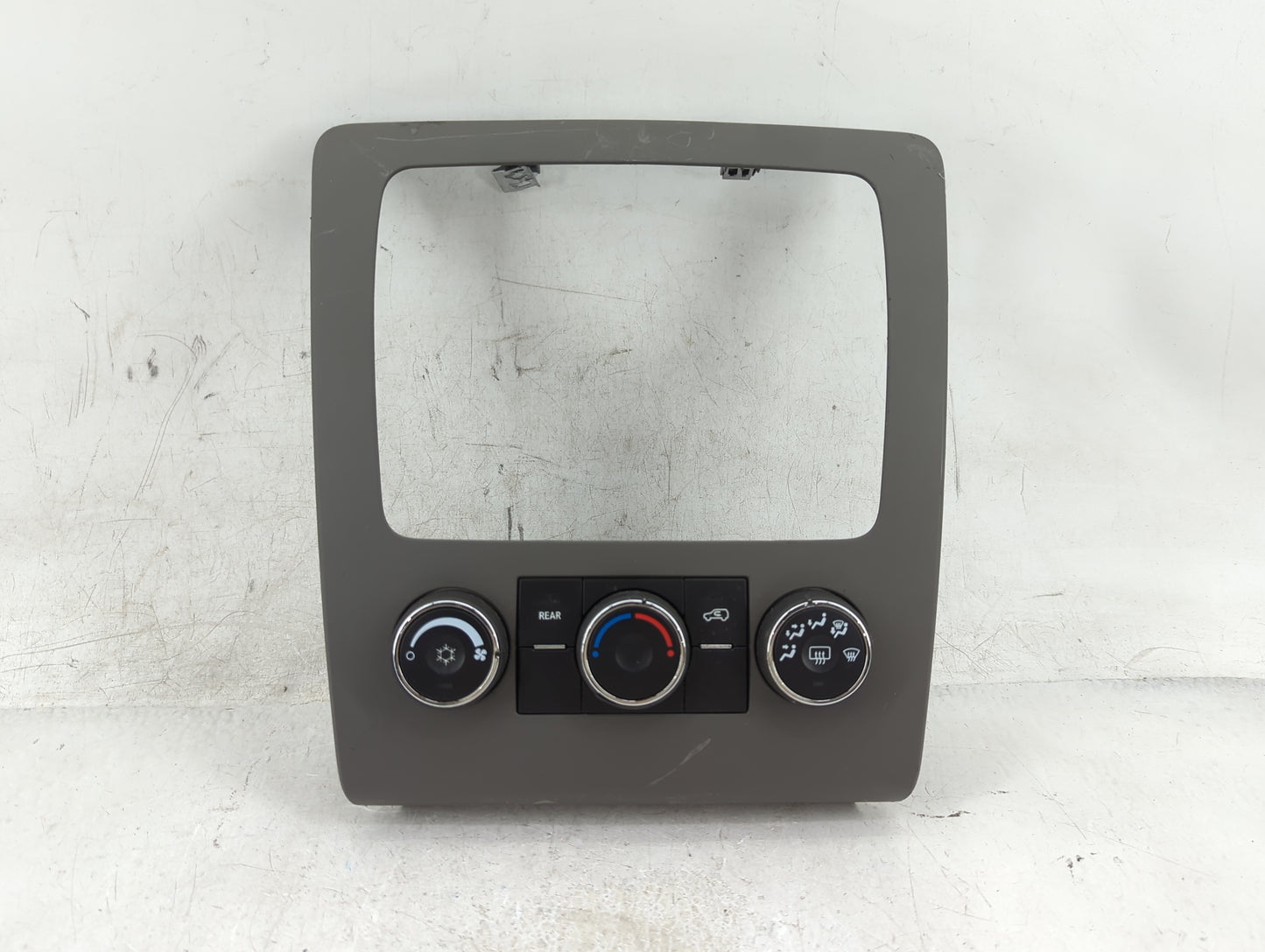 2013-2017 Chevrolet Traverse Climate Control Module Temperature AC/Heater Replacement P/N:22969802 Fits OEM Used Auto Parts 