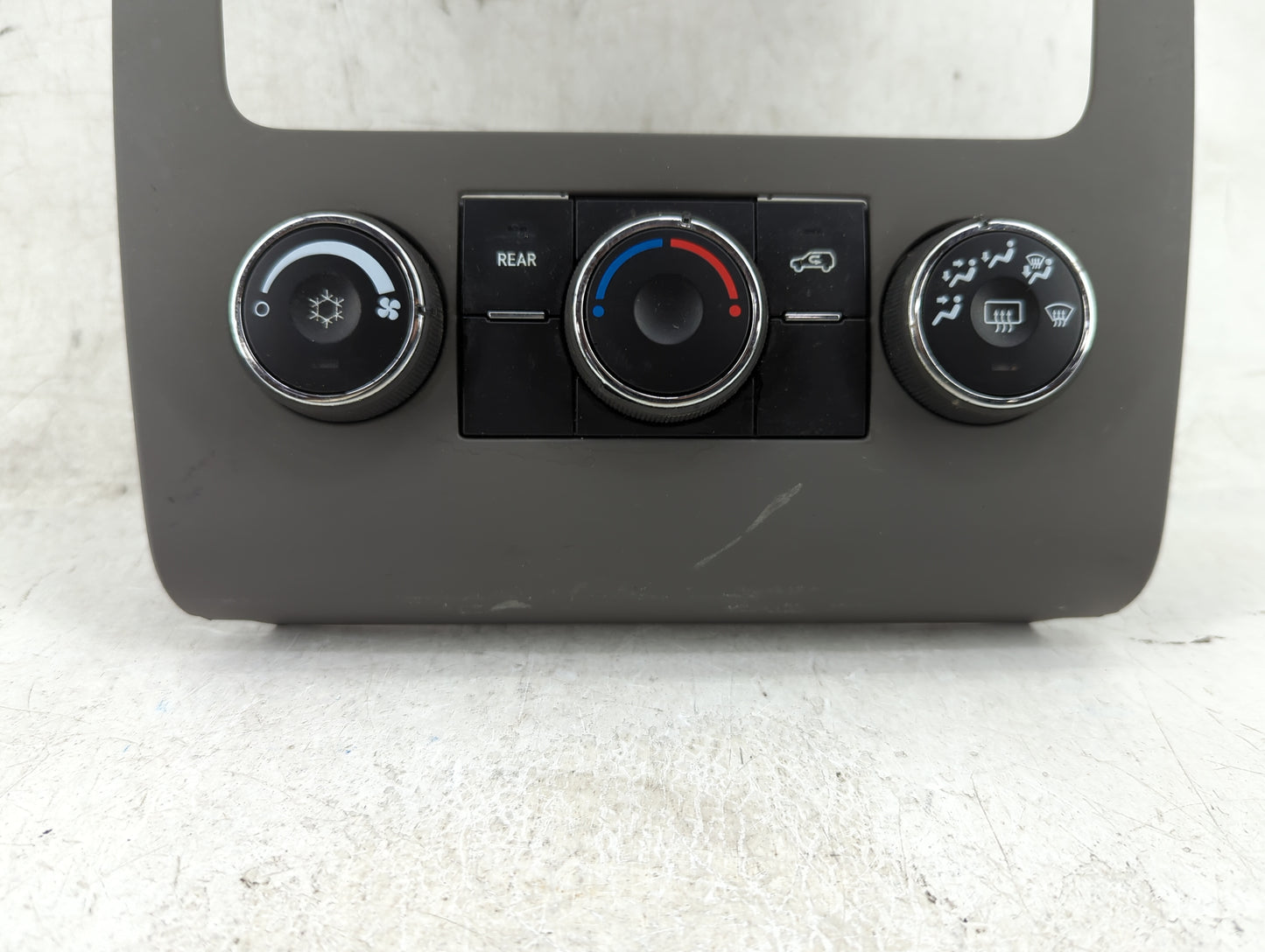 2013-2017 Chevrolet Traverse Climate Control Module Temperature AC/Heater Replacement P/N:22969802 Fits OEM Used Auto Parts 