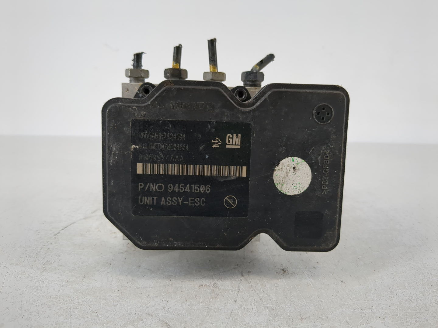 2015 Chevrolet Trax ABS Pump Control Module Replacement P/N:94541506 Fits OEM Used Auto Parts - Oemusedautoparts1.com