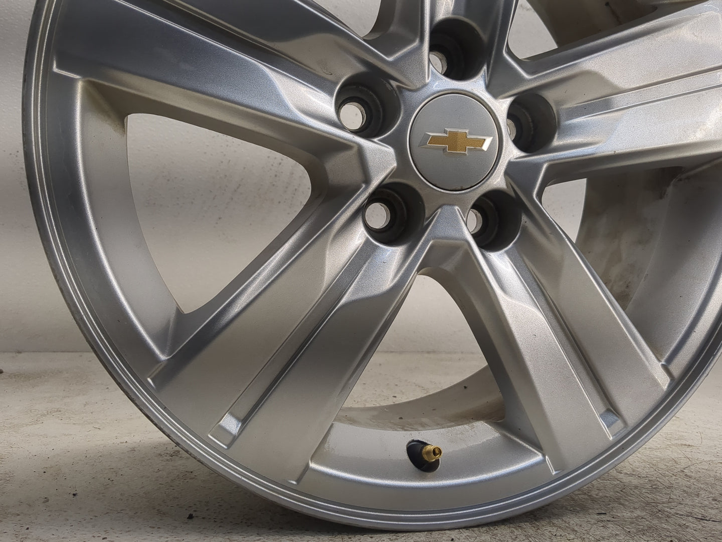 2013-2018 Chevrolet Trax Oem Wheel Rim - Oemusedautoparts1.com
