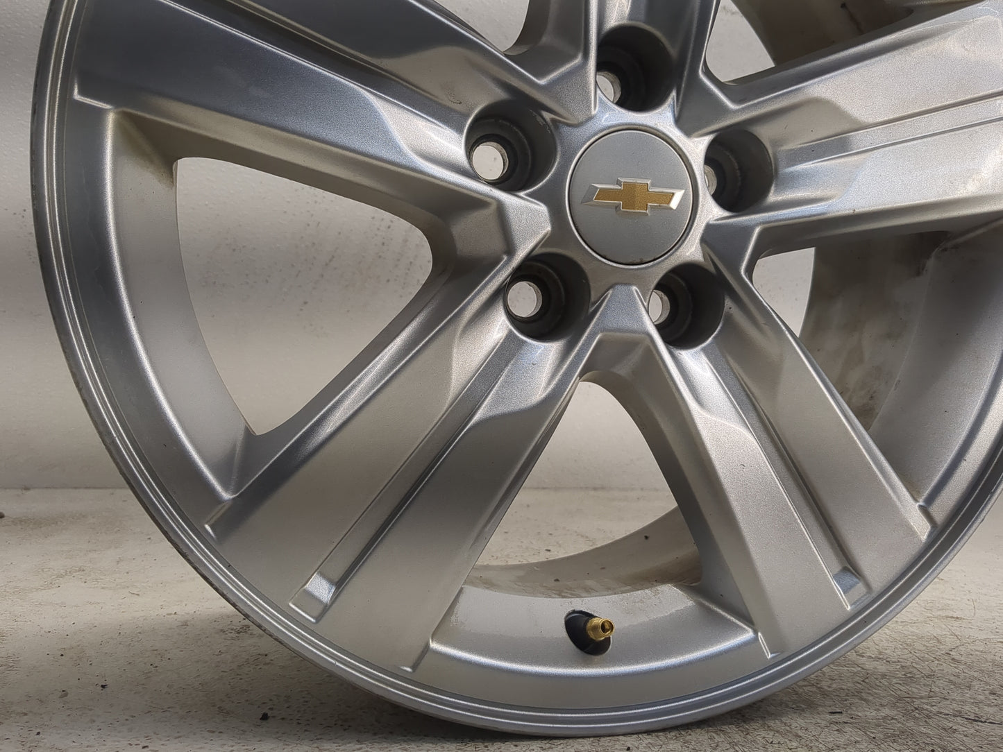 2013-2018 Chevrolet Trax Oem Wheel Rim - Oemusedautoparts1.com