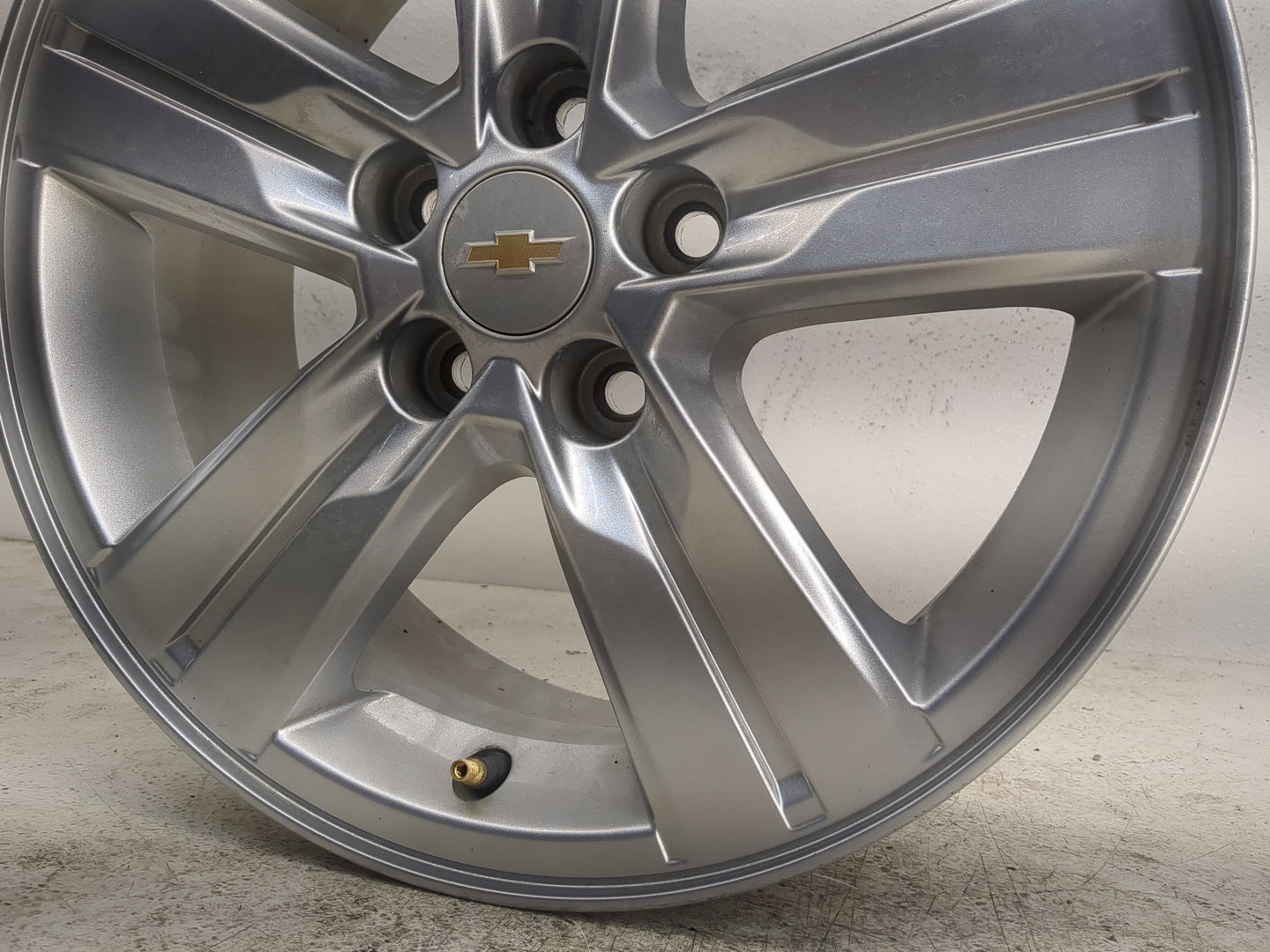 2013-2018 Chevrolet Trax Oem Wheel Rim - Oemusedautoparts1.com