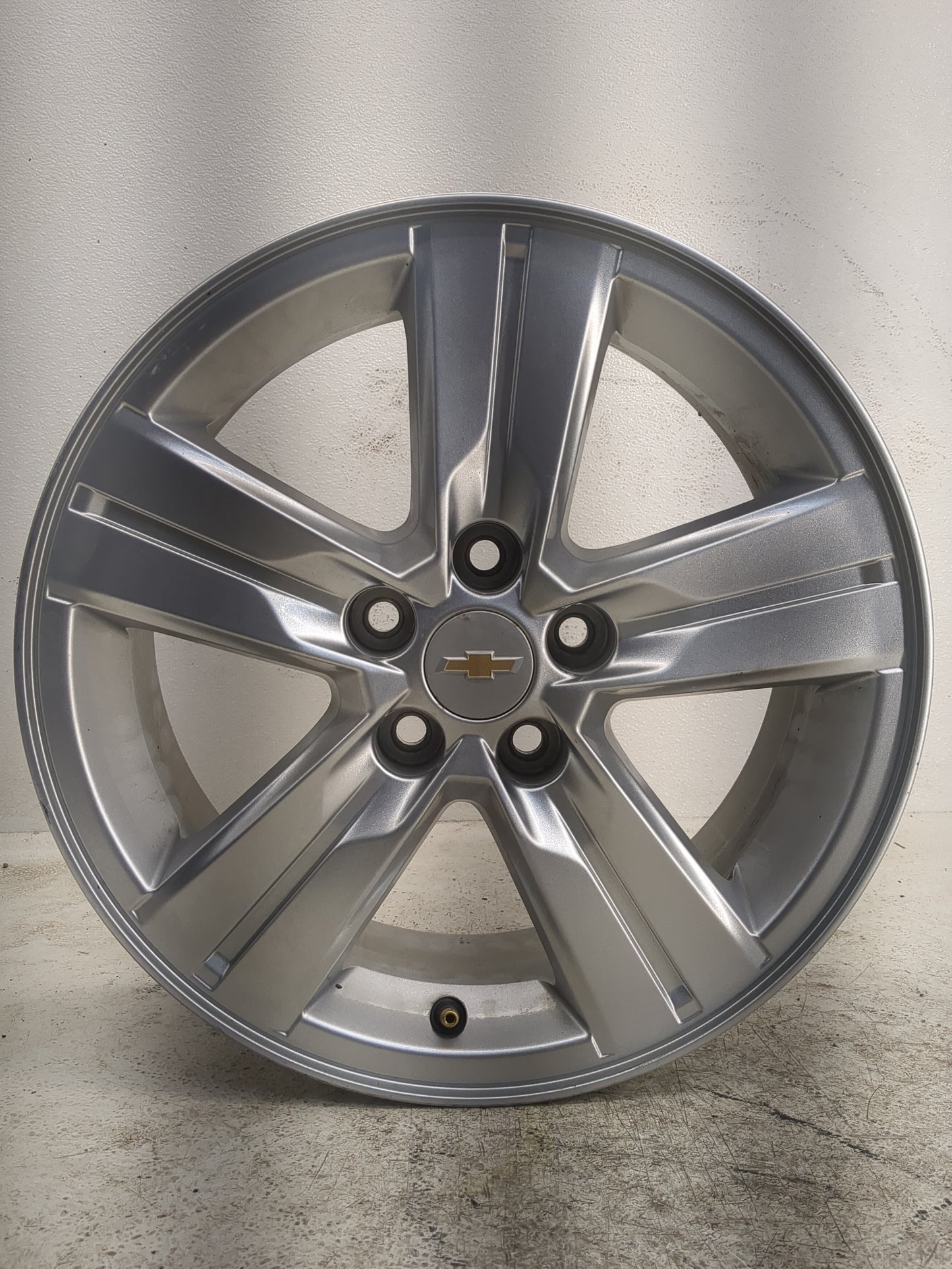 2013-2018 Chevrolet Trax Oem Wheel Rim - Oemusedautoparts1.com