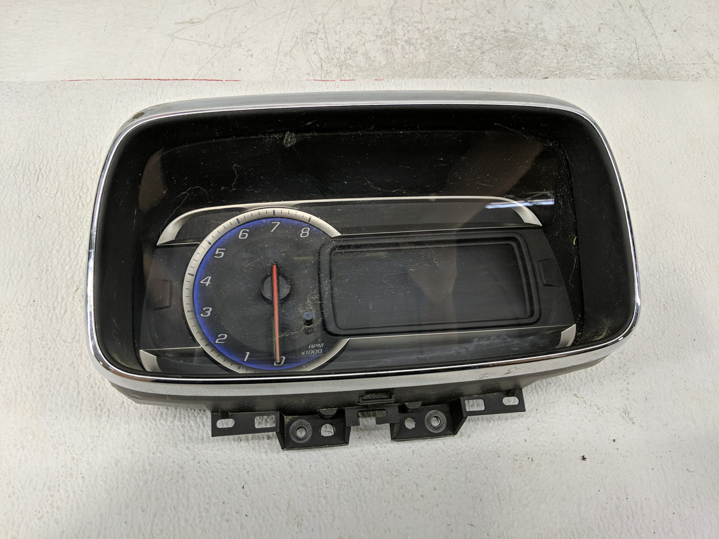 2015-2016 Chevrolet Trax Instrument Cluster Speedometer Gauges P/N:94532507 Fits Fits 2015 2016 OEM Used Auto Parts - Oemuse