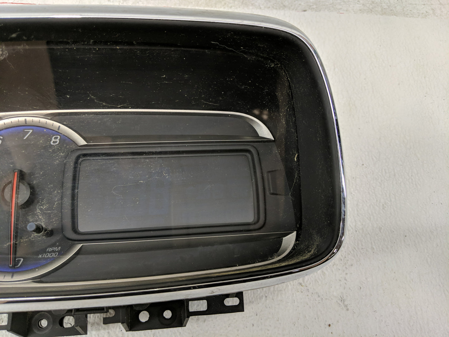 2015-2016 Chevrolet Trax Instrument Cluster Speedometer Gauges P/N:94532507 Fits Fits 2015 2016 OEM Used Auto Parts - Oemuse