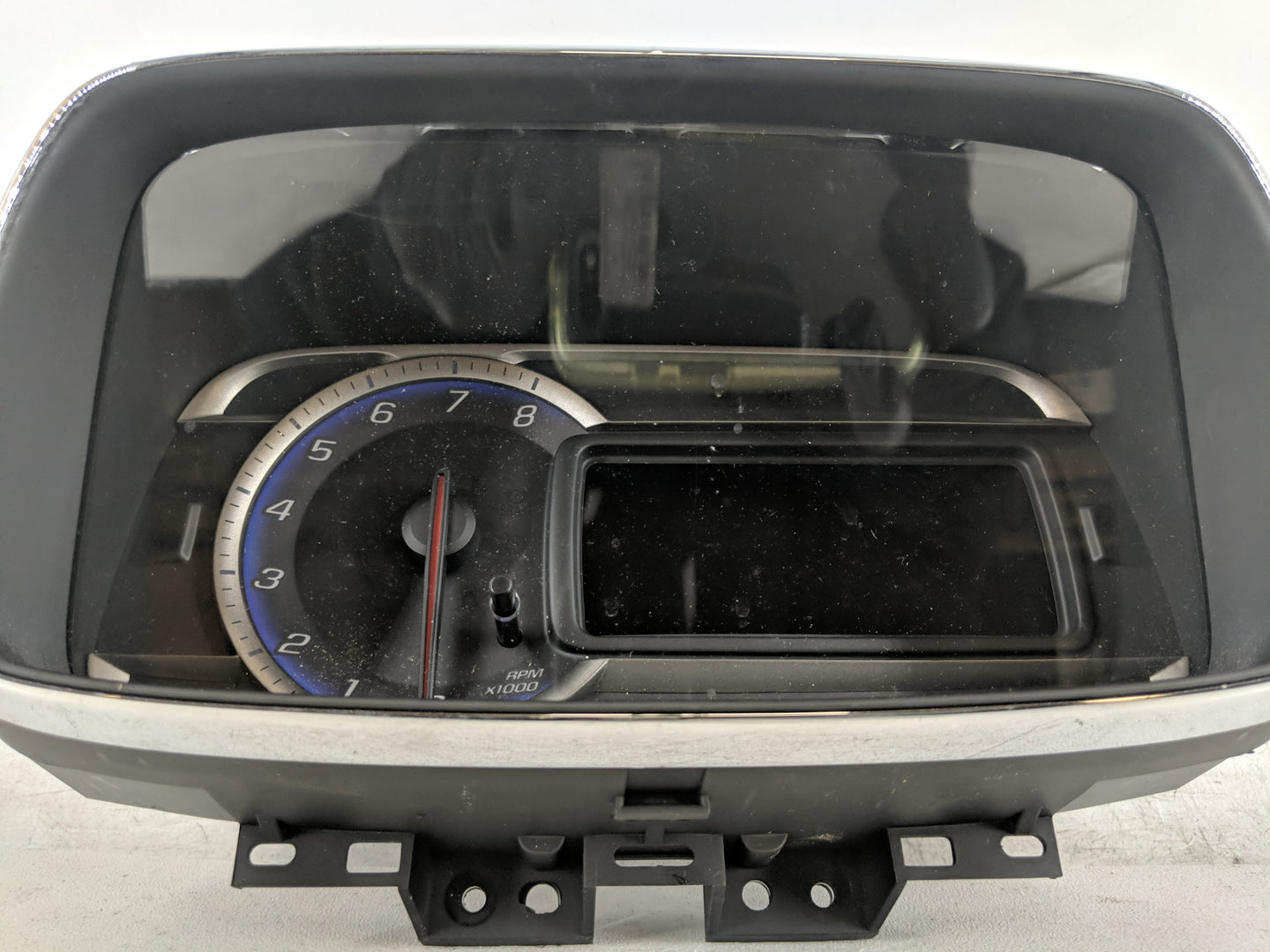 2015-2016 Chevrolet Trax Instrument Cluster Speedometer Gauges P/N:94532507 Fits Fits 2015 2016 OEM Used Auto Parts - Oemuse