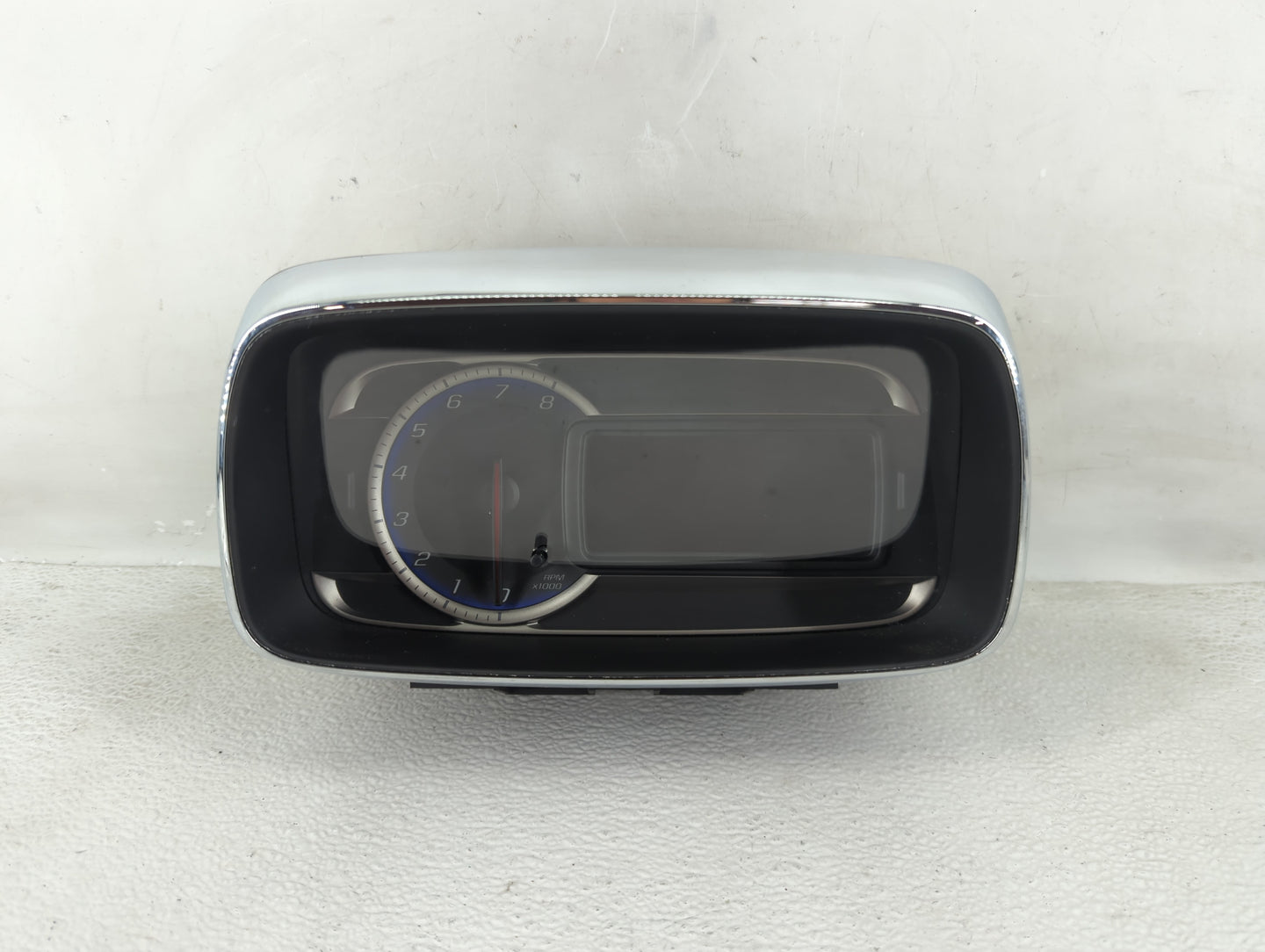 2015-2016 Chevrolet Trax Instrument Cluster Speedometer Gauges P/N:94532507 Fits Fits 2015 2016 OEM Used Auto Parts - Oemuse
