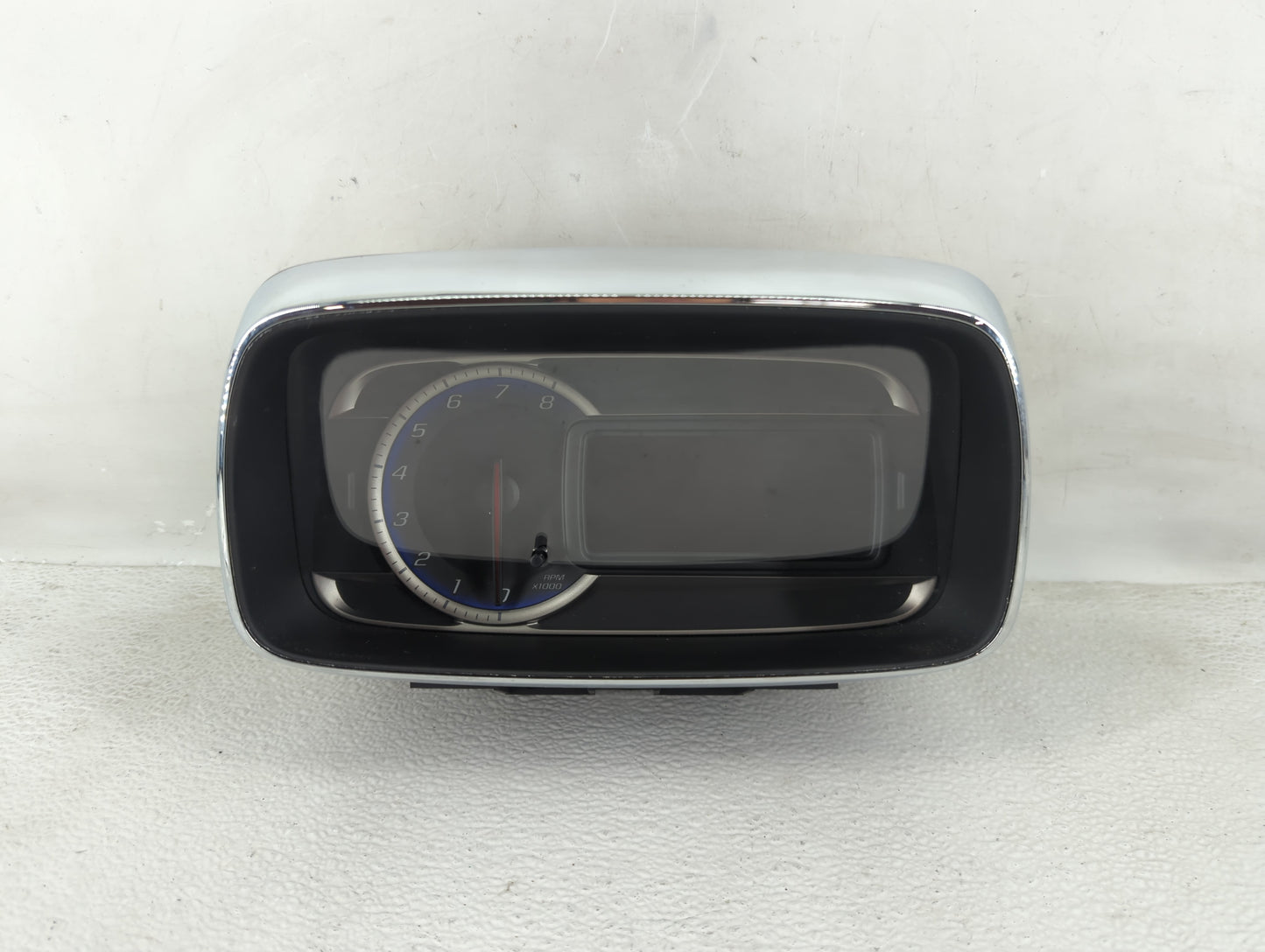 2015-2016 Chevrolet Trax Instrument Cluster Speedometer Gauges P/N:94532507 Fits Fits 2015 2016 OEM Used Auto Parts - Oemuse