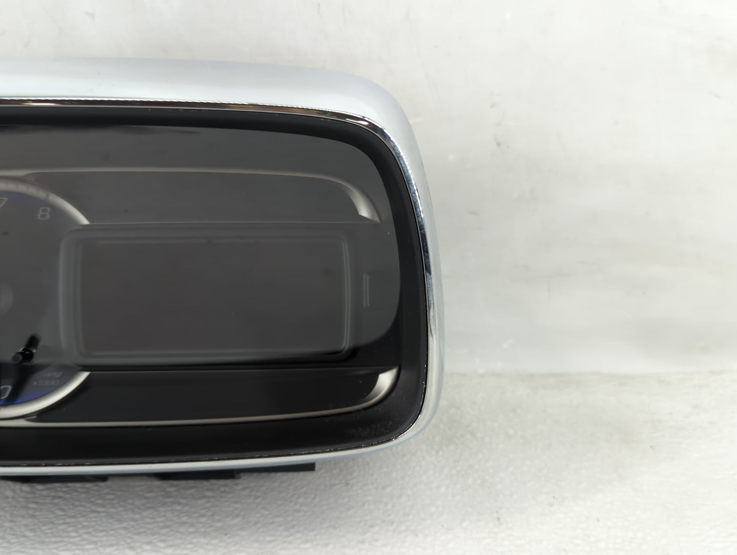 2015-2016 Chevrolet Trax Instrument Cluster Speedometer Gauges P/N:94532507 Fits Fits 2015 2016 OEM Used Auto Parts - Oemuse