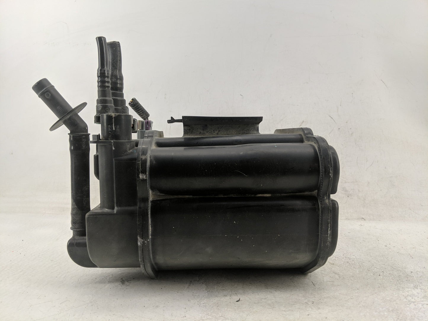 2015 Chevrolet Trax Fuel Vapor Charcoal Canister - Oemusedautoparts1.com
