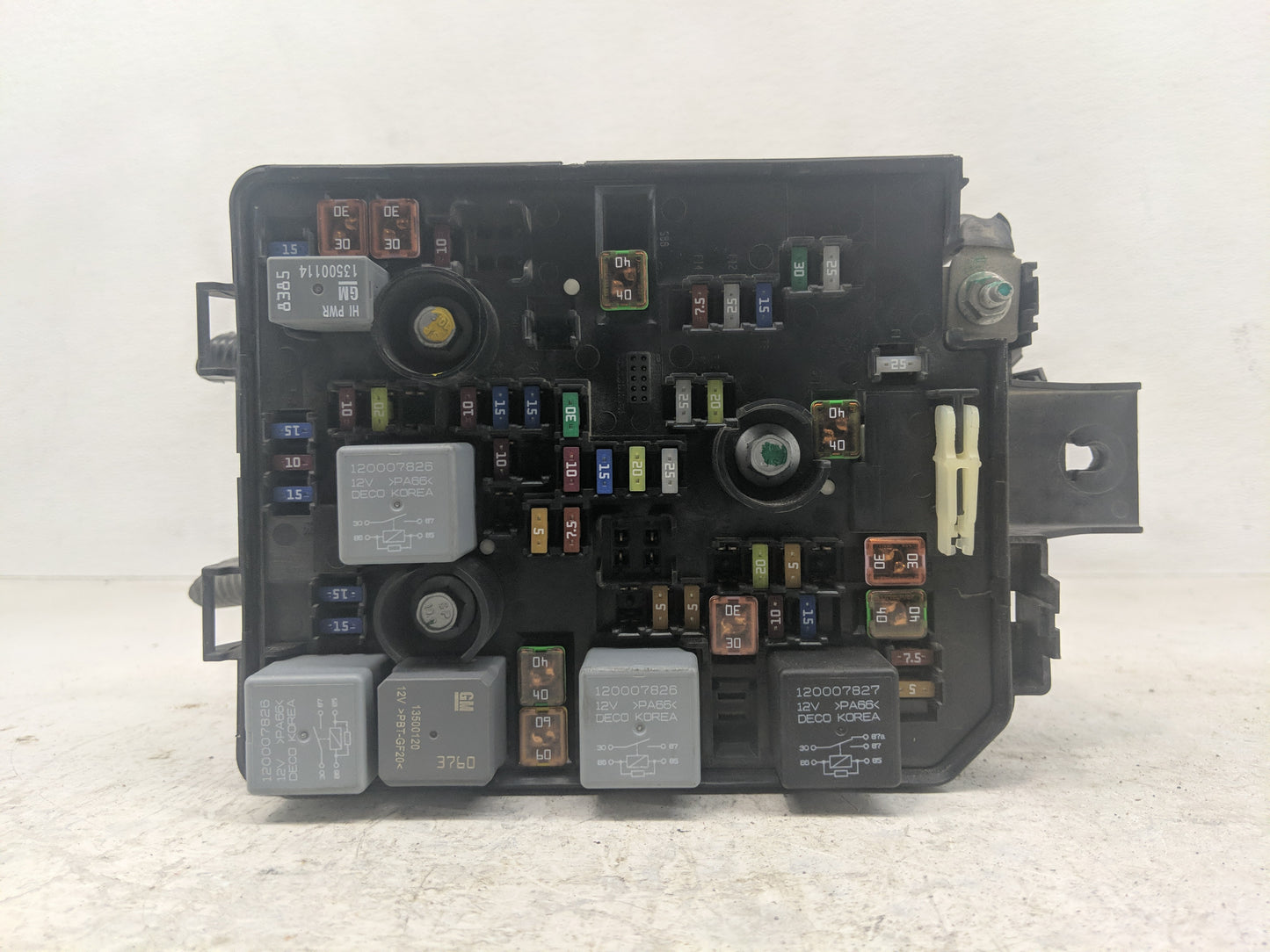 2013-2015 Chevrolet Trax Fusebox Fuse Box Panel Relay Module P/N:95131333 Fits Fits 2013 2014 2015 OEM Used Auto Parts - Oem