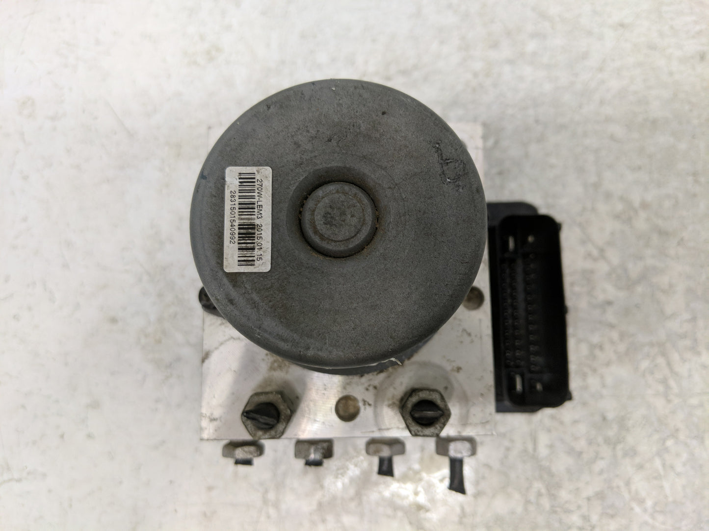 2015 Chevrolet Trax ABS Pump Control Module Replacement P/N:078286829 94541506 Fits OEM Used Auto Parts - Oemusedautoparts1.