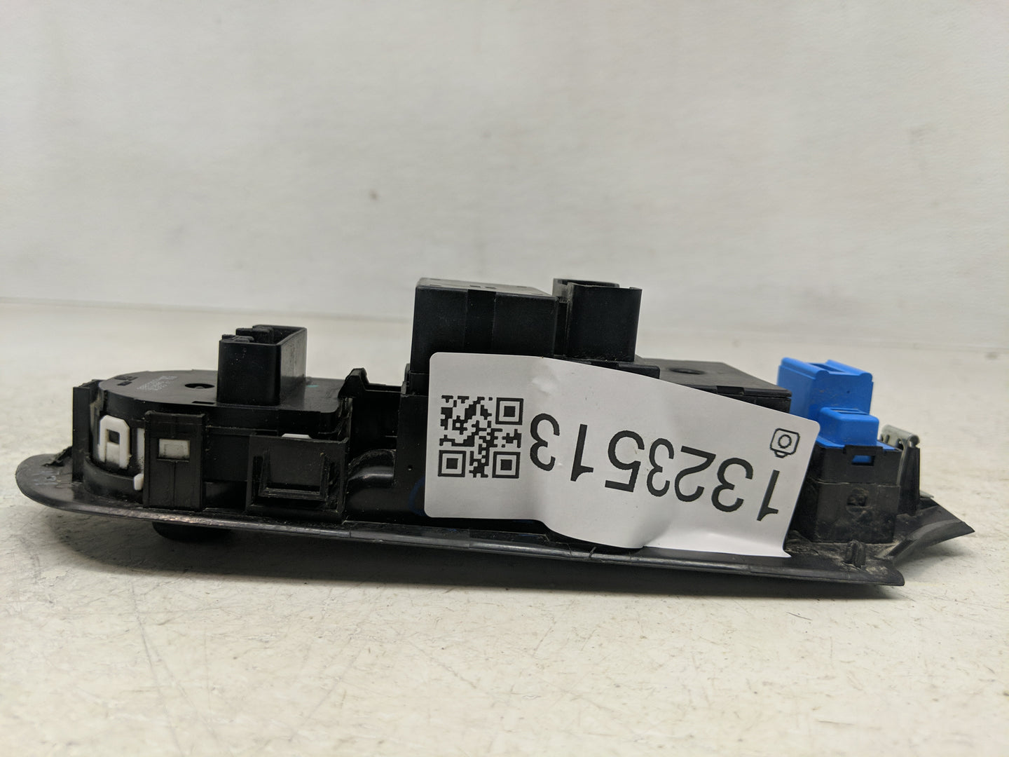 2013-2016 Chevrolet Trax Master Power Window Switch Replacement Driver Side Left Fits Fits 2012 2013 2014 2015 2016 OEM Used