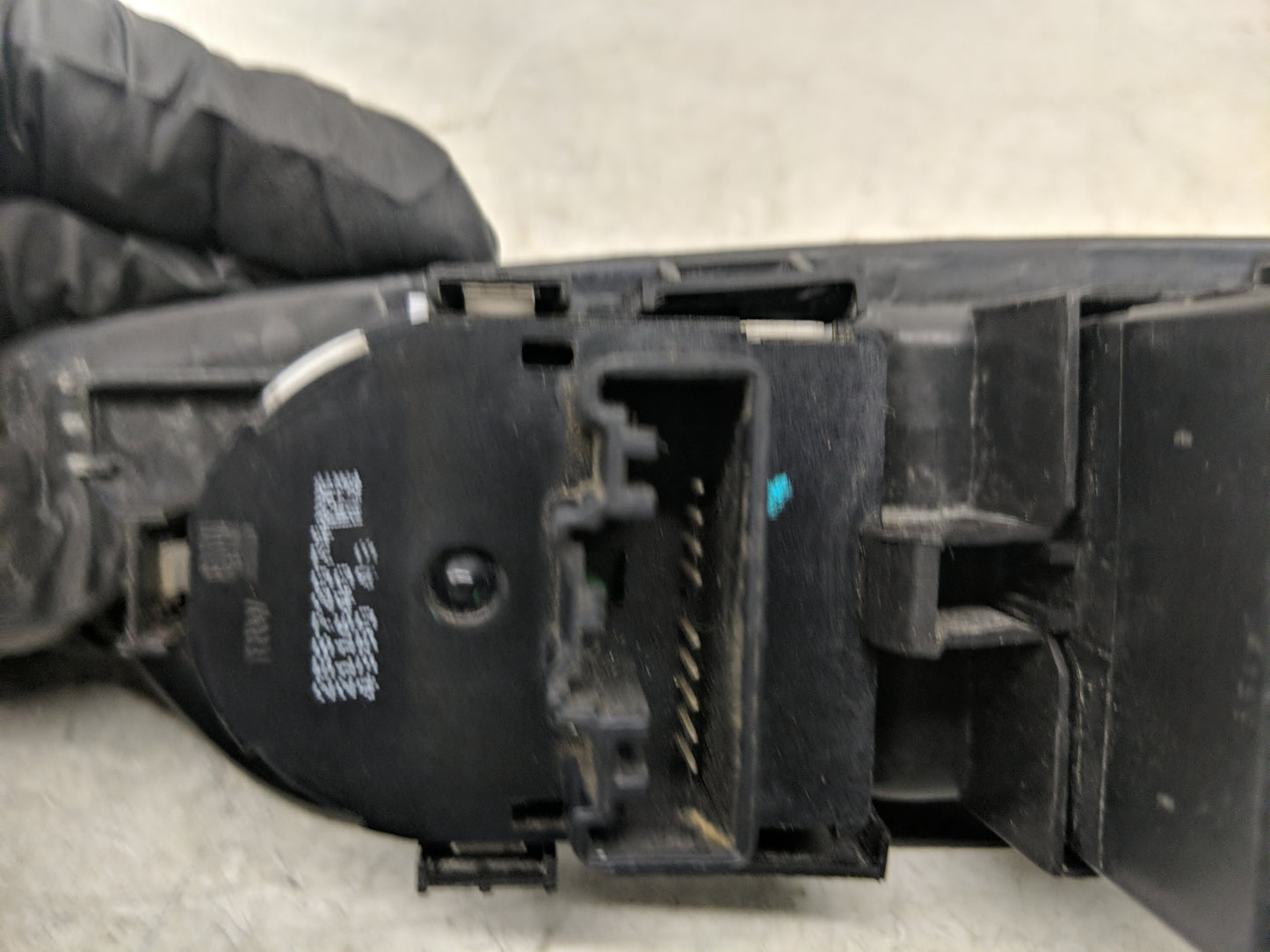 2013-2016 Chevrolet Trax Master Power Window Switch Replacement Driver Side Left Fits Fits 2012 2013 2014 2015 2016 OEM Used
