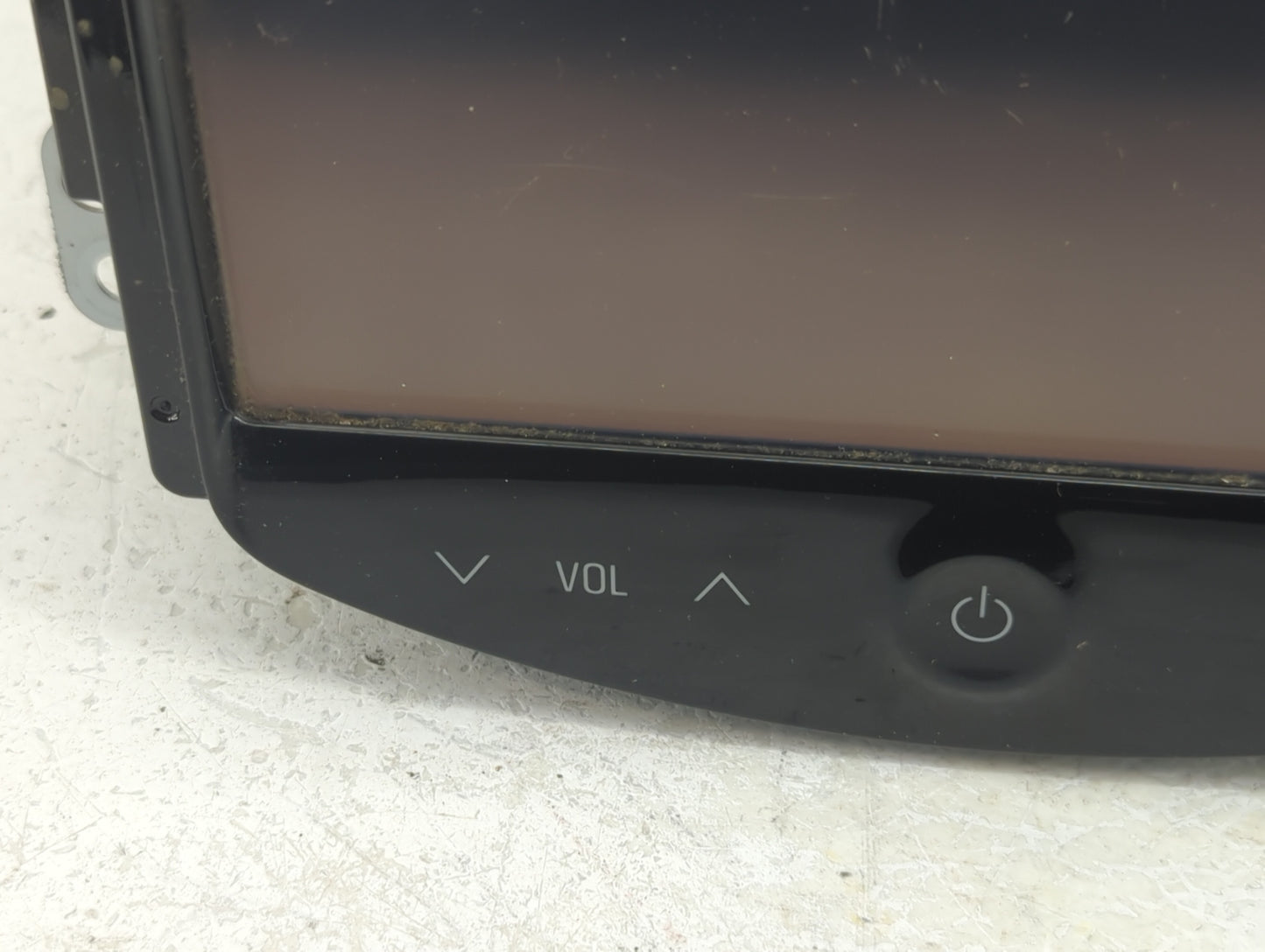 2015-2016 Chevrolet Trax Radio AM FM Cd Player Receiver Replacement P/N:94531785 Fits Fits 2015 2016 OEM Used Auto Parts - O