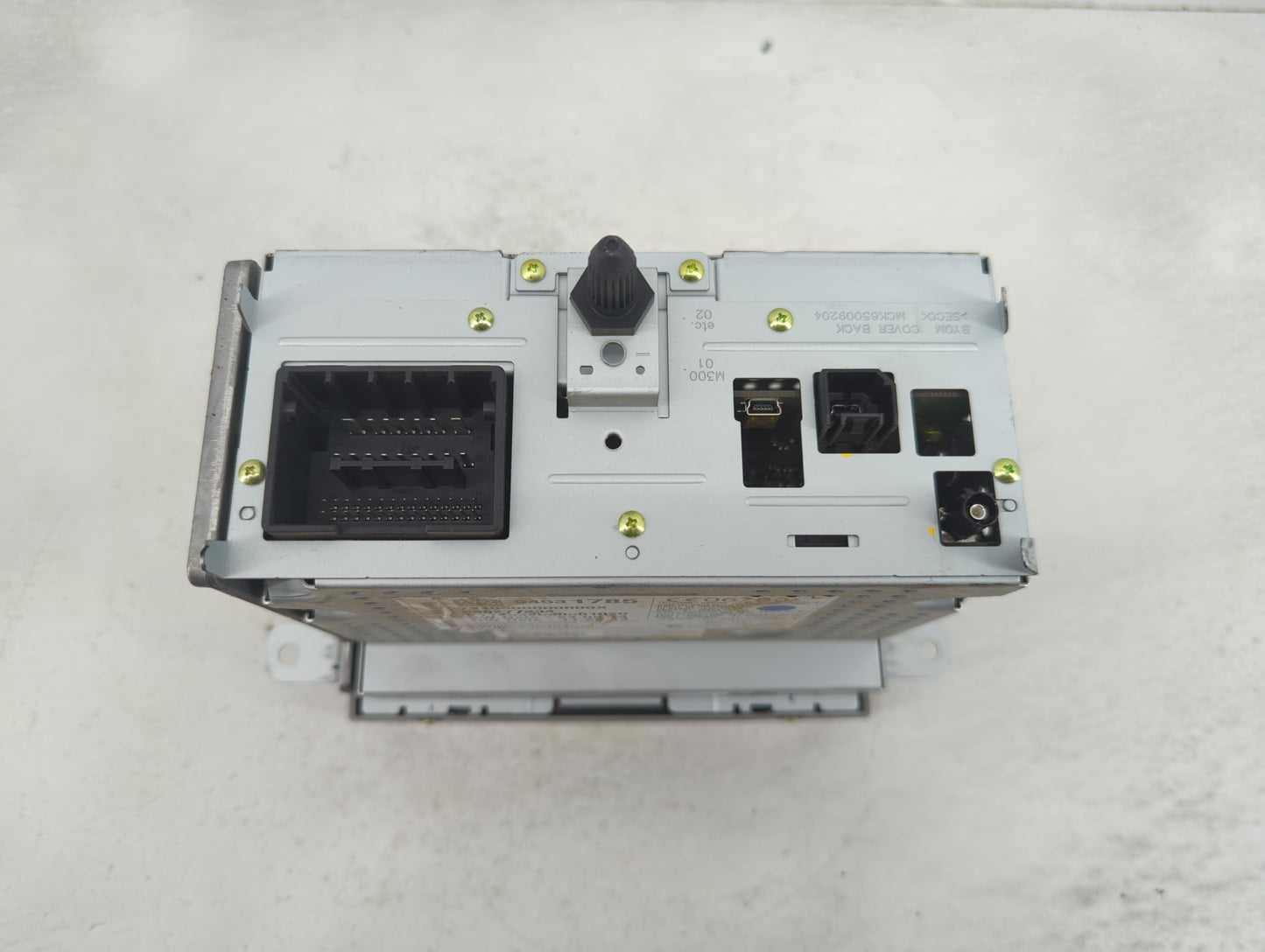 2015-2016 Chevrolet Trax Radio AM FM Cd Player Receiver Replacement P/N:94531785 Fits Fits 2015 2016 OEM Used Auto Parts - O