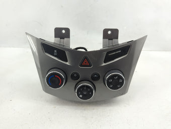 compare product 2015 Chevrolet Trax Climate Control Module Temperature AC/Heater Replacement P/N:545329302 94786520 Fits OEM Used Auto Parts