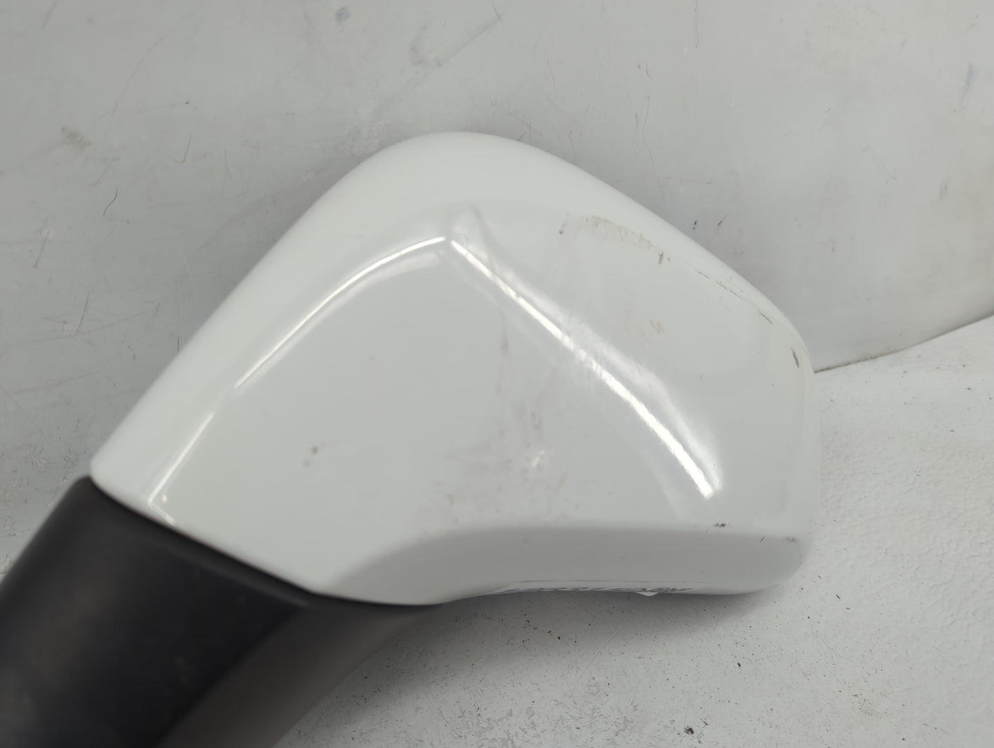 2015-2016 Chevrolet Trax Driver Side View Mirror - Left Door Mirror OEM Used - Oemusedautoparts1.com