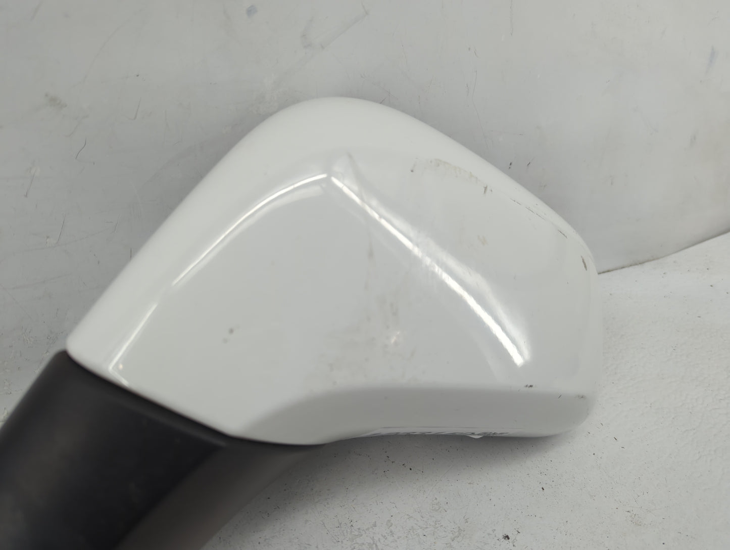 2015-2016 Chevrolet Trax Driver Side View Mirror - Left Door Mirror OEM Used - Oemusedautoparts1.com