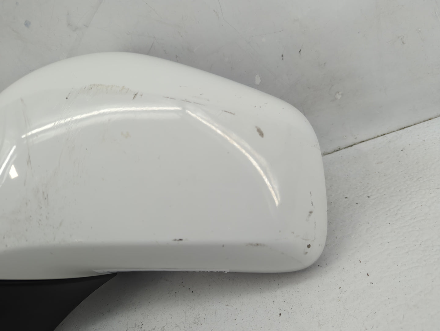 2015-2016 Chevrolet Trax Driver Side View Mirror - Left Door Mirror OEM Used - Oemusedautoparts1.com