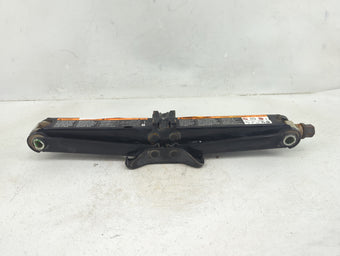 compare product 2015 Chevrolet Trax Spare Scissor Car Jack 1390165