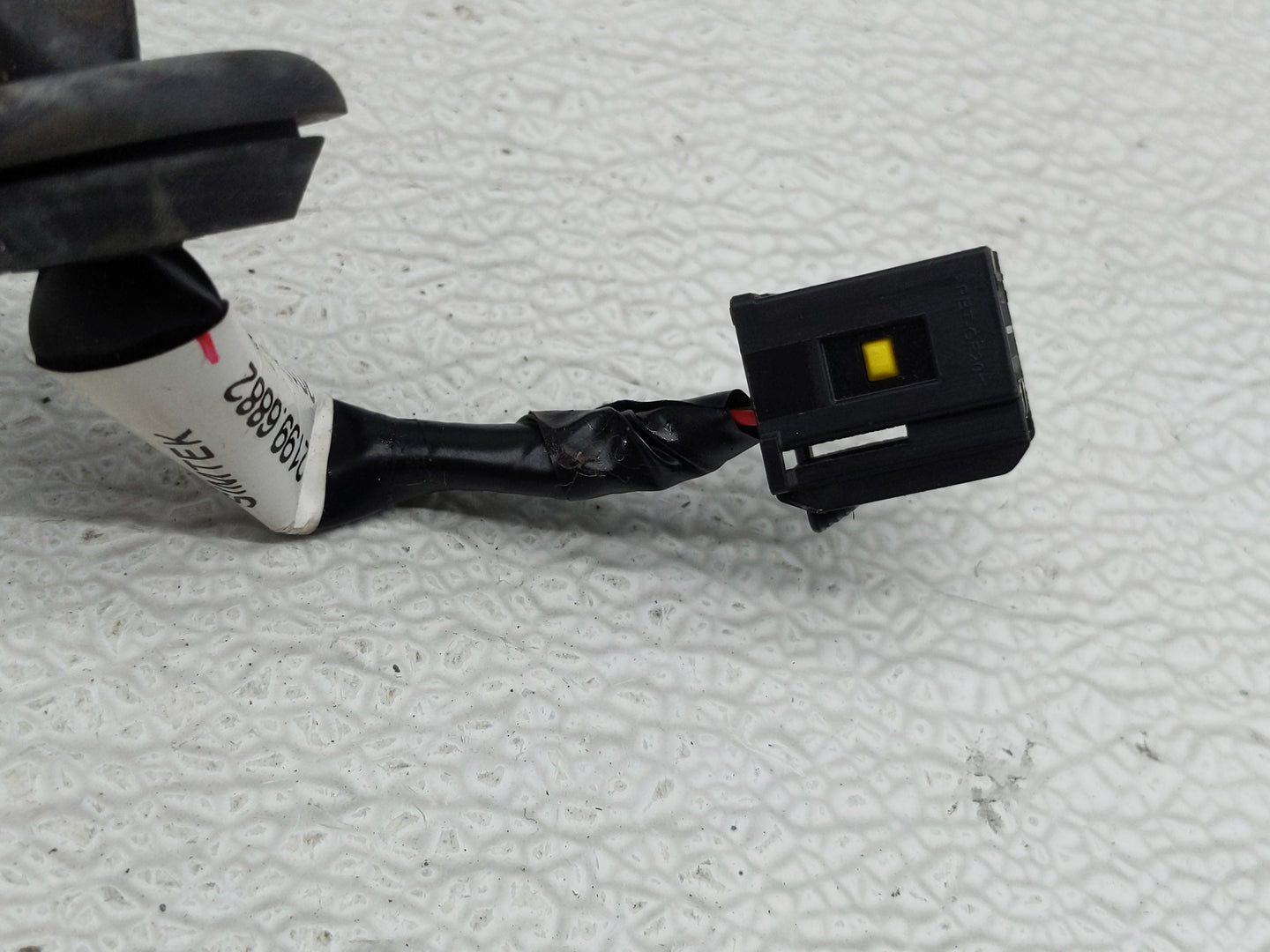 2015-2016 Chevrolet Trax Passenger Side View Mirror - Right Door Mirror OEM Used - Oemusedautoparts1.com