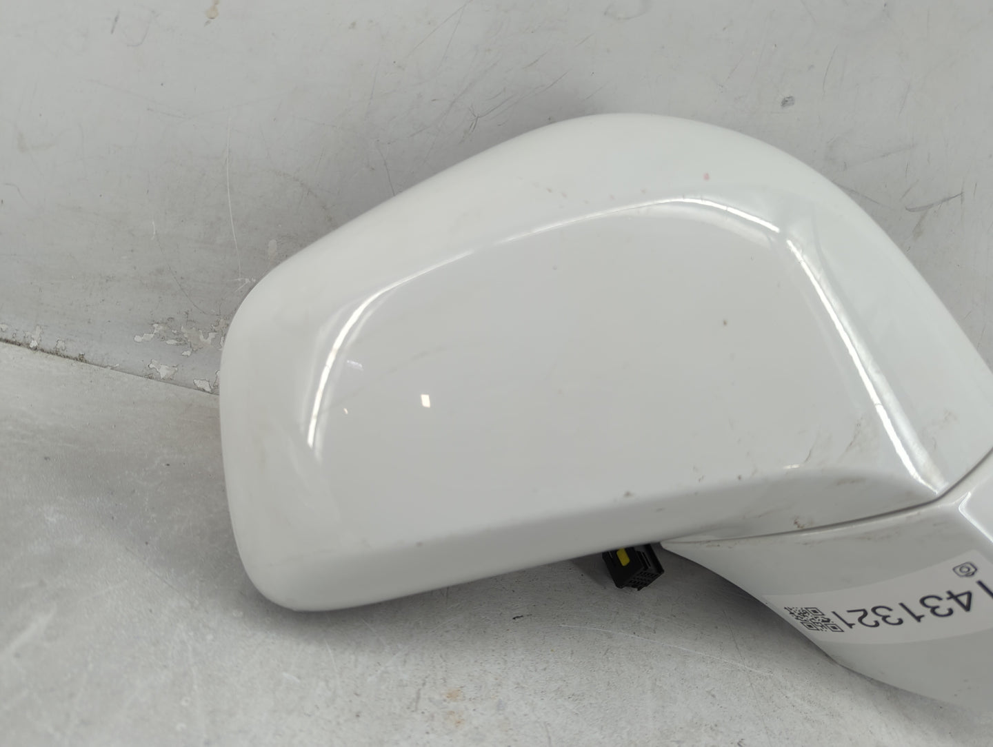 2015-2016 Chevrolet Trax Driver Left Side View Power Door Mirror White - Oemusedautoparts1.com