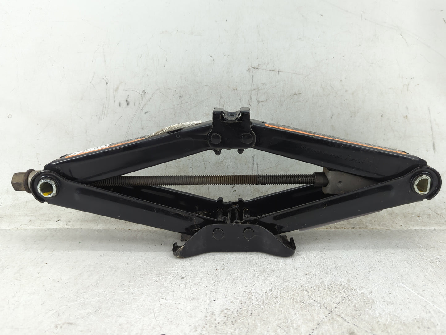 2015 Chevrolet Trax Spare Scissor Car Jack 1431780 - Oemusedautoparts1.com
