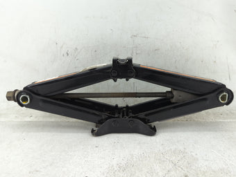 compare product 2015 Chevrolet Trax Spare Scissor Car Jack 1431780