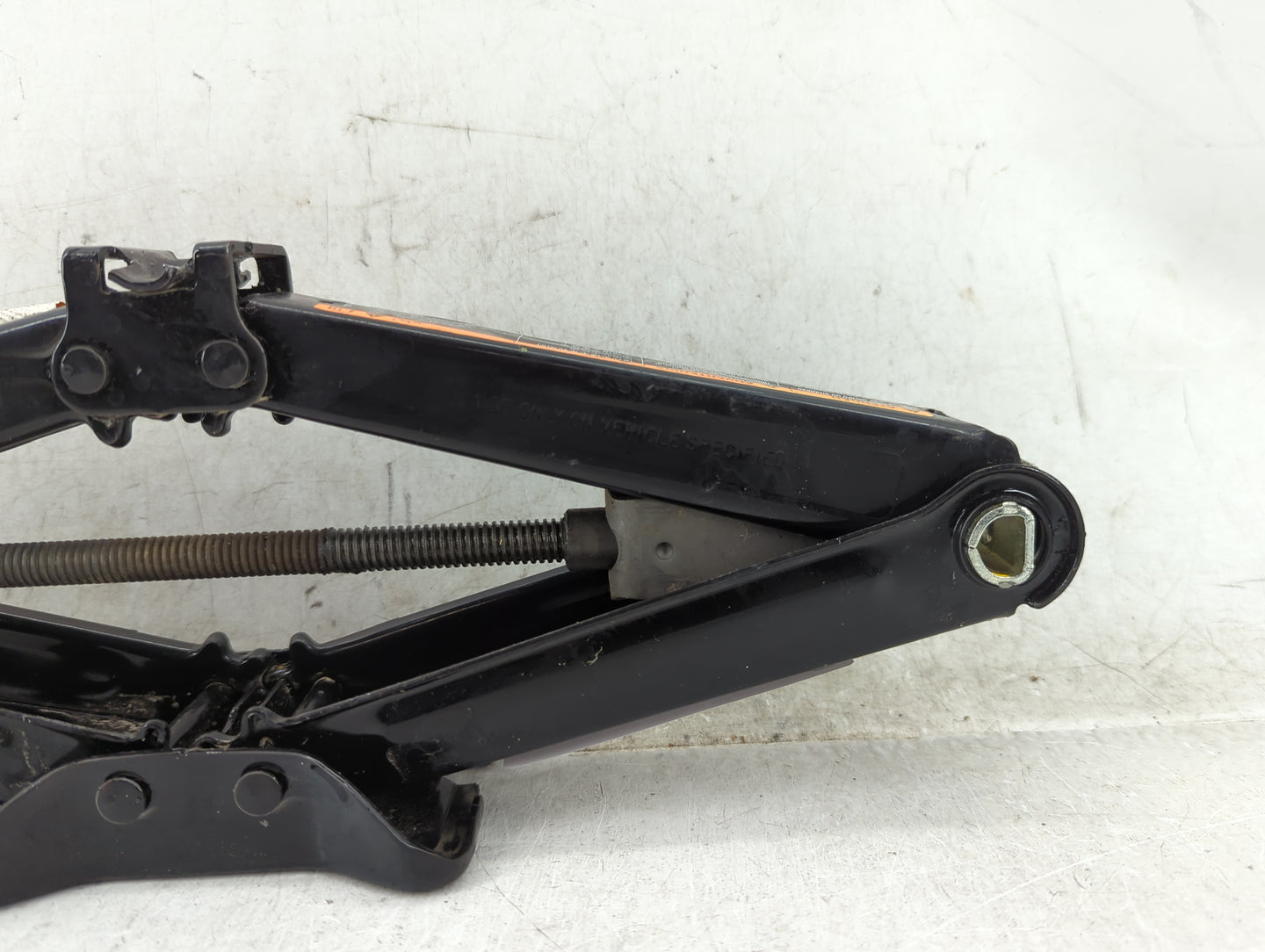 2015 Chevrolet Trax Spare Scissor Car Jack 1431780 - Oemusedautoparts1.com