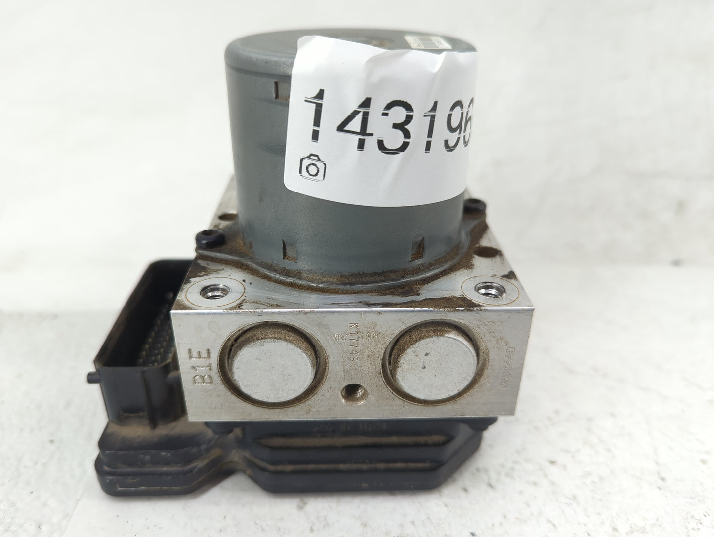 2015 Chevrolet Trax ABS Pump Control Module Replacement P/N:94541506 Fits OEM Used Auto Parts - Oemusedautoparts1.com