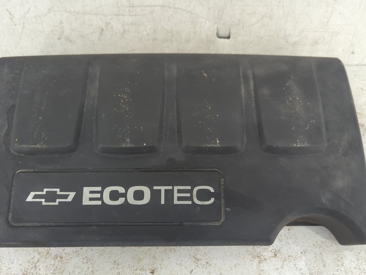 2015 Chevrolet Trax Engine Cover - Oemusedautoparts1.com