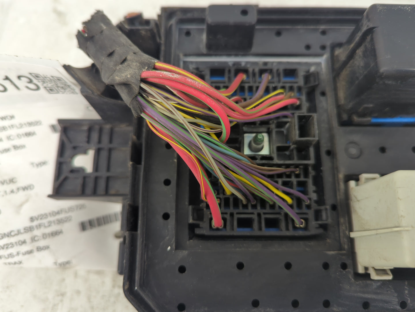 2013-2015 Chevrolet Trax Fusebox Fuse Box Panel Relay Module P/N:95131333 Fits Fits 2013 2014 2015 OEM Used Auto Parts - Oem