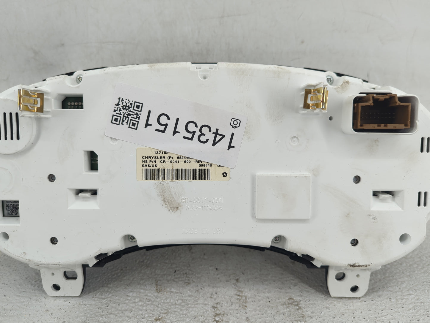 2015-2016 Chevrolet Trax Instrument Cluster Speedometer Gauges P/N:CR-0041-602-MR CR-0041-001, CR-0041-602 Fits Fits 2015 20