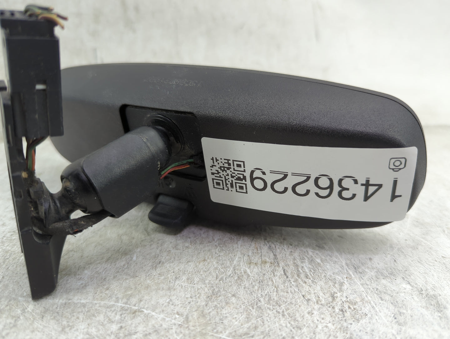 2013-2020 Chevrolet Trax Interior Rear View Mirror Replacement OEM P/N:E11046391 E11026391 Fits OEM Used Auto Parts - Oemuse