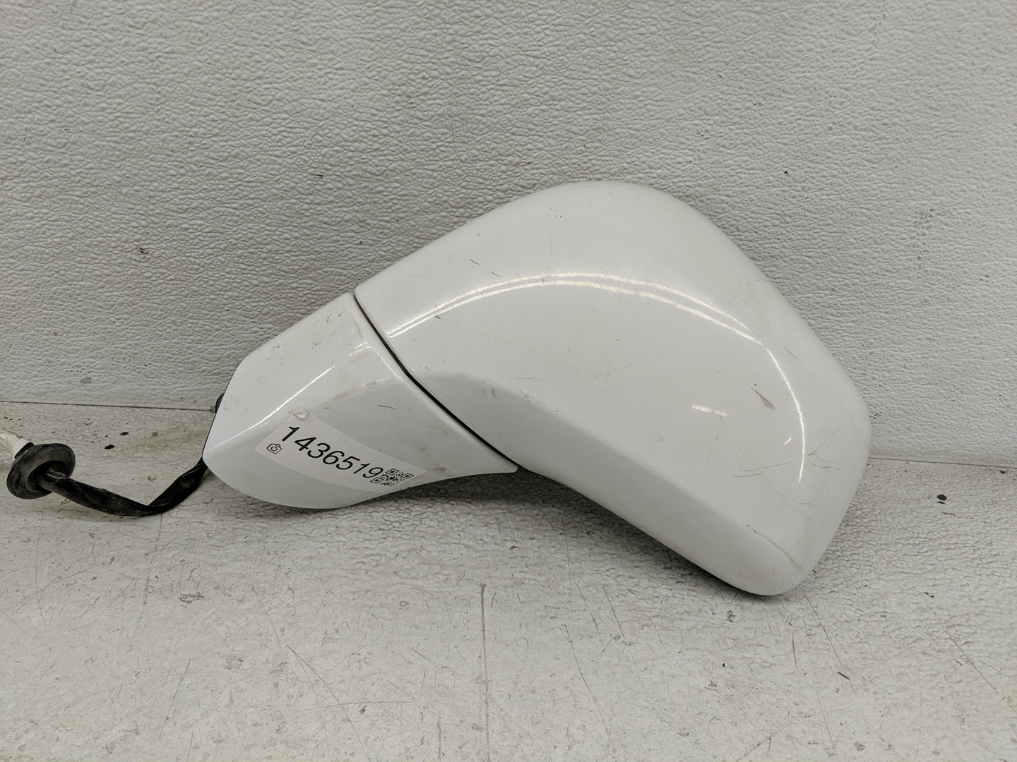 2015-2016 Chevrolet Trax Driver Side View Mirror - Left Door Mirror OEM Used - Oemusedautoparts1.com