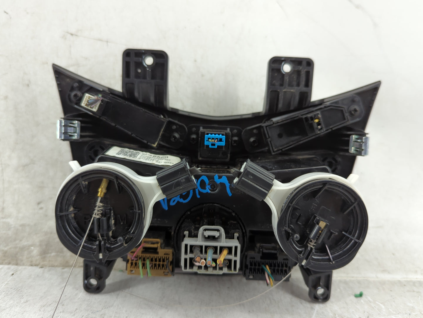 2015 Chevrolet Trax Climate Control Module Temperature AC/Heater Replacement P/N:94786520 3239800000000X, 545329302 Fits OEM