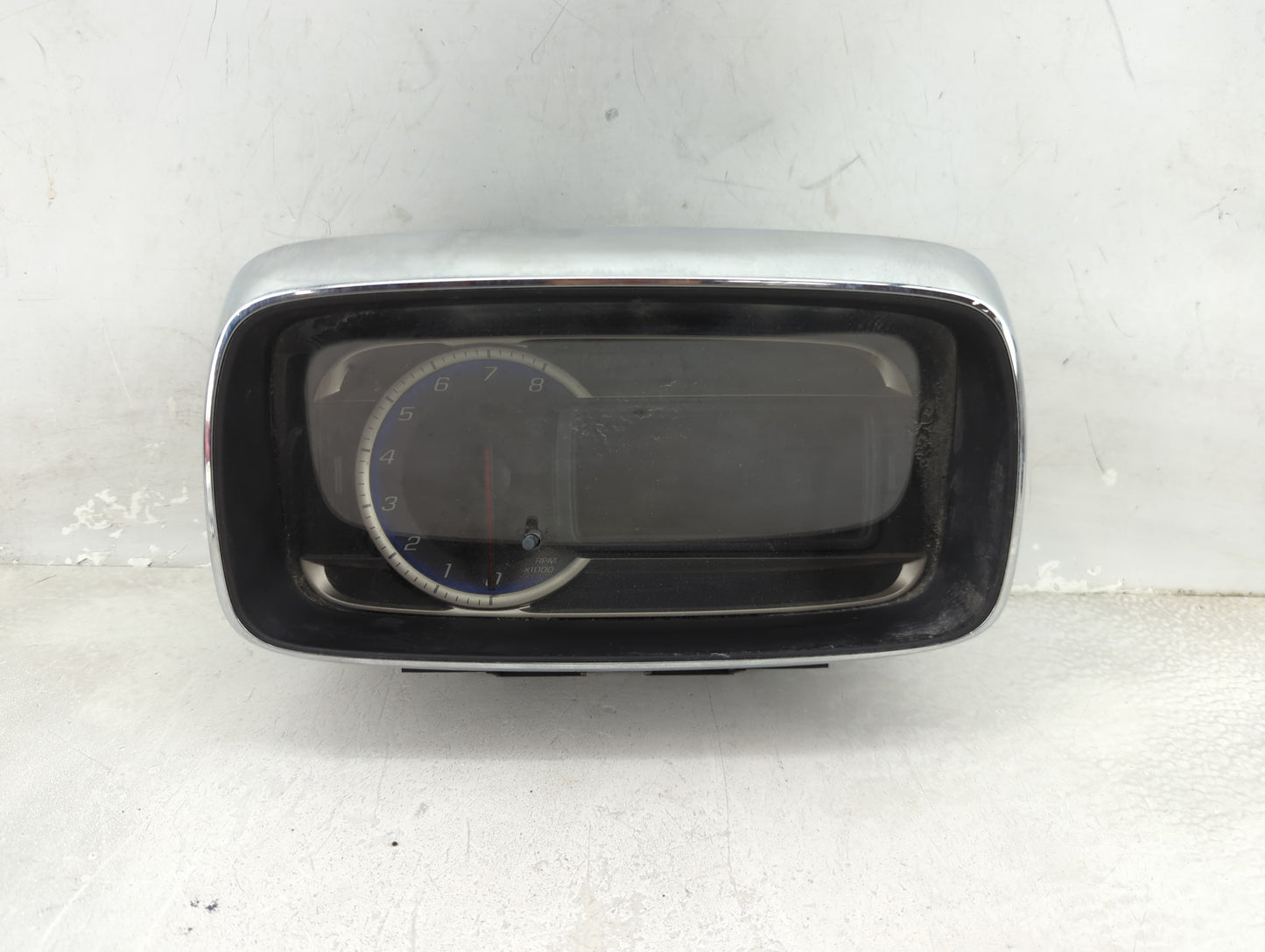 2015-2016 Chevrolet Trax Instrument Cluster Speedometer Gauges P/N:94532507 Fits Fits 2015 2016 OEM Used Auto Parts - Oemuse