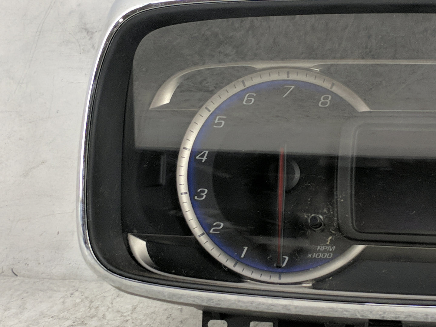 2015-2016 Chevrolet Trax Instrument Cluster Speedometer Gauges P/N:94532507 90813771 Miles: Fits Fits 2015 2016 OEM Used Aut