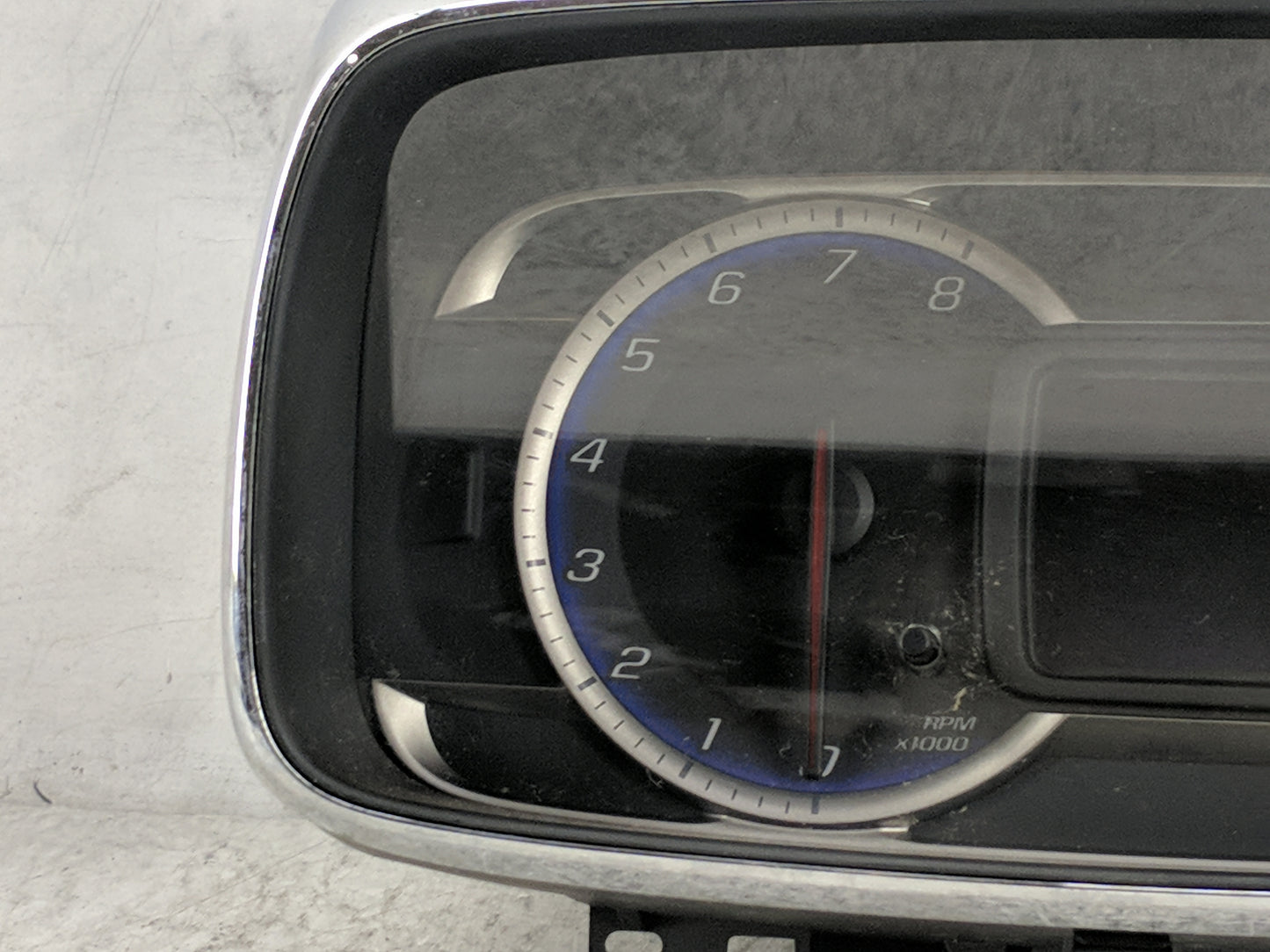 2015-2016 Chevrolet Trax Instrument Cluster Speedometer Gauges P/N:94532507 90813771 Miles: Fits Fits 2015 2016 OEM Used Aut