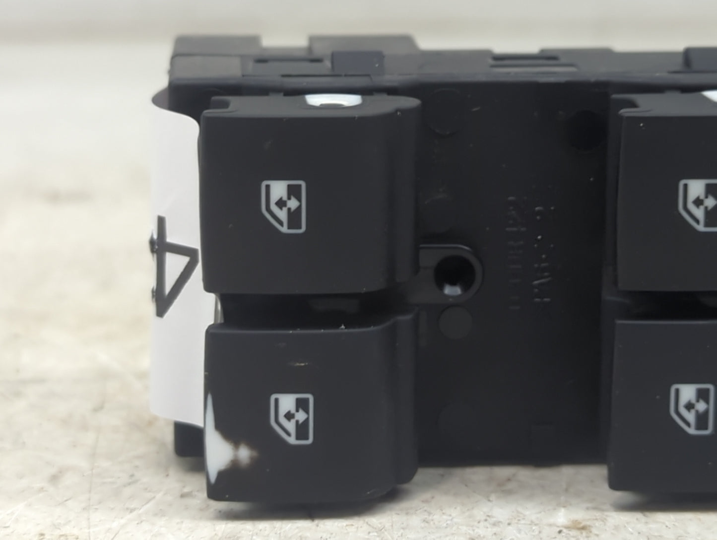 2015 Chevrolet Trax Master Power Window Switch Replacement Driver Side Left P/N:9518 8244 Fits OEM Used Auto Parts - Oemused
